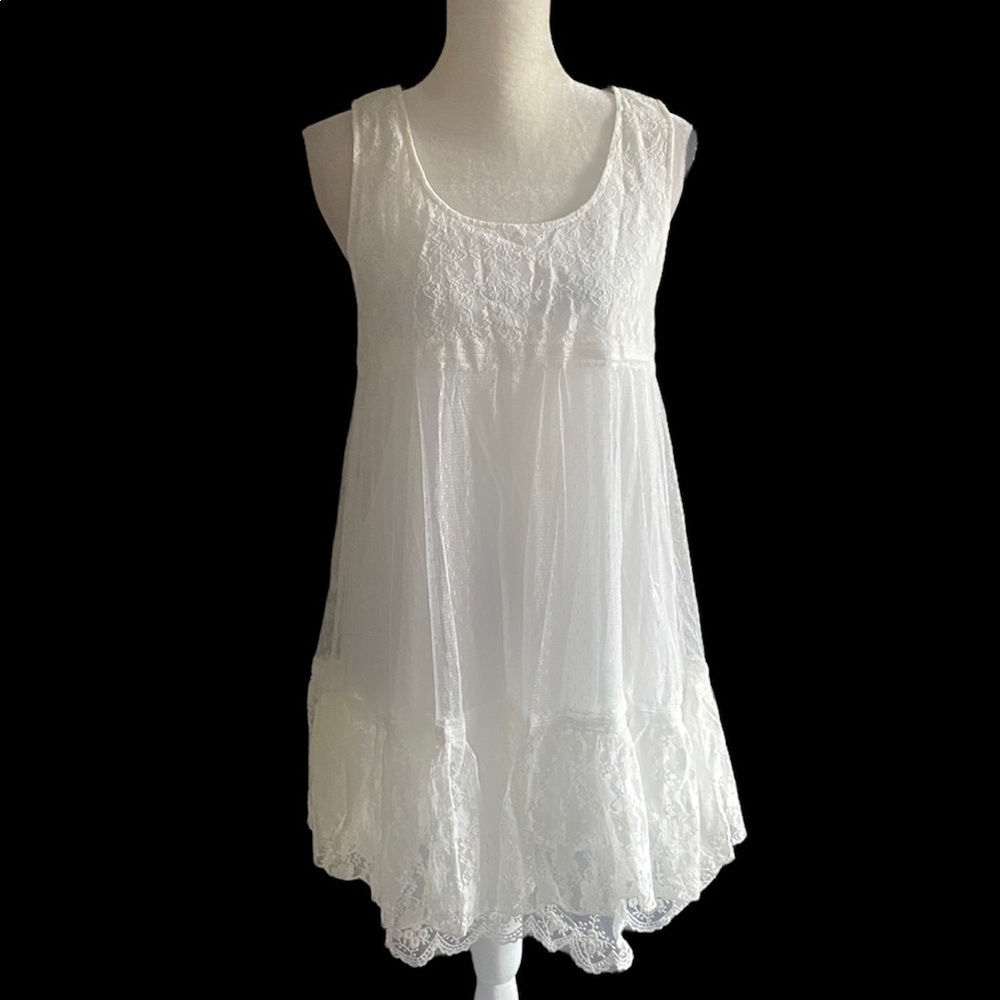 COPY - NWT-MYSTREE-LACE DRESS